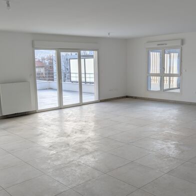 Appartement 5 pièces 551900 €