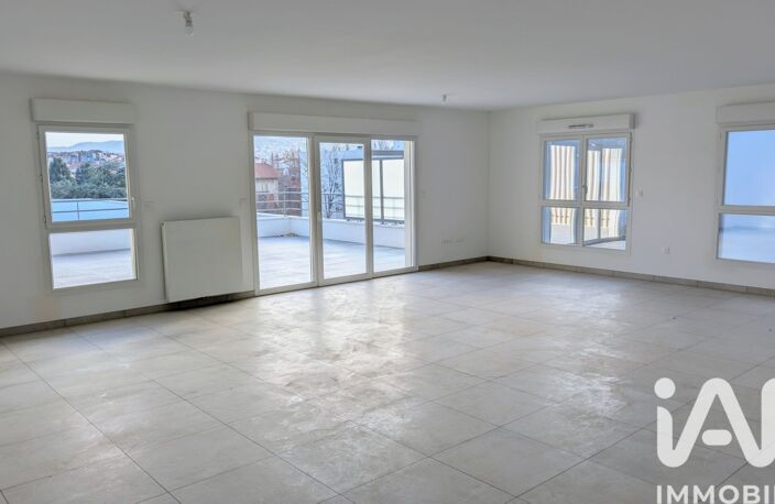 Vente Appartement 5 pièces — photo 3