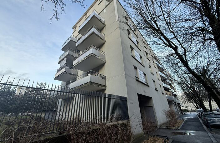Garage de 14,36 m² en sous-sol — photo 4