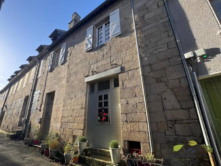 CORREZE — photo 1