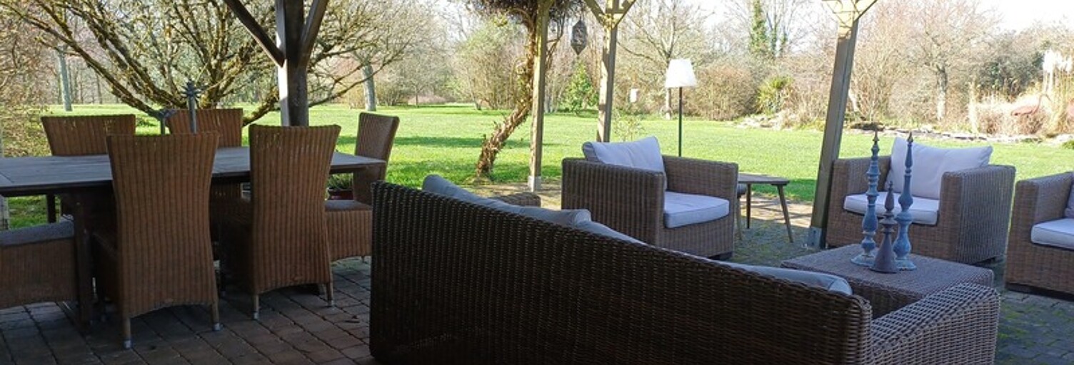 Maison 9 Pièces 490 m² à vendre à Val de Louyre et Caudeau (24510)