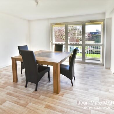 Appartement 4 pièces 164000 €