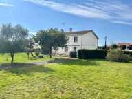 LUCON 85400 AU CALME ET PROCHE TOUTES COMMODITES AGREABLE MAISON 4 CHAMBRES AVEC ANNEXE SUR 2000M² — photo 3