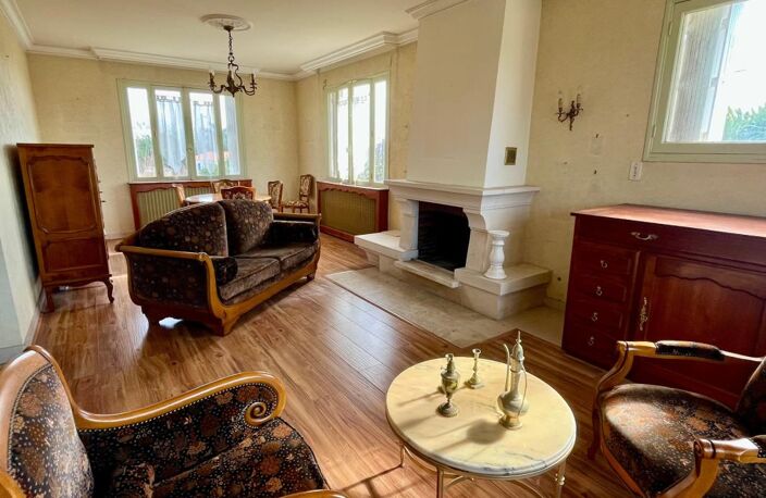 LUCON 85400 AU CALME ET PROCHE TOUTES COMMODITES AGREABLE MAISON 4 CHAMBRES AVEC ANNEXE SUR 2000M² — photo 4