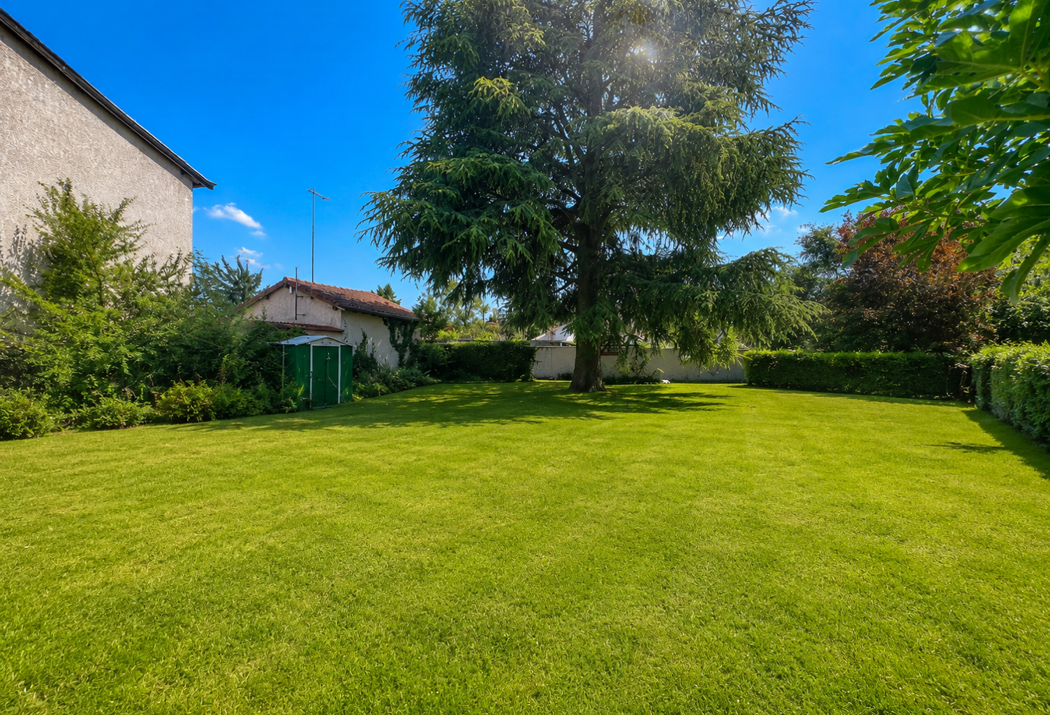 MAISON MODERNE DE PLAIN PIED DE 120M2 CRAPONNE CENTRE — photo 1
