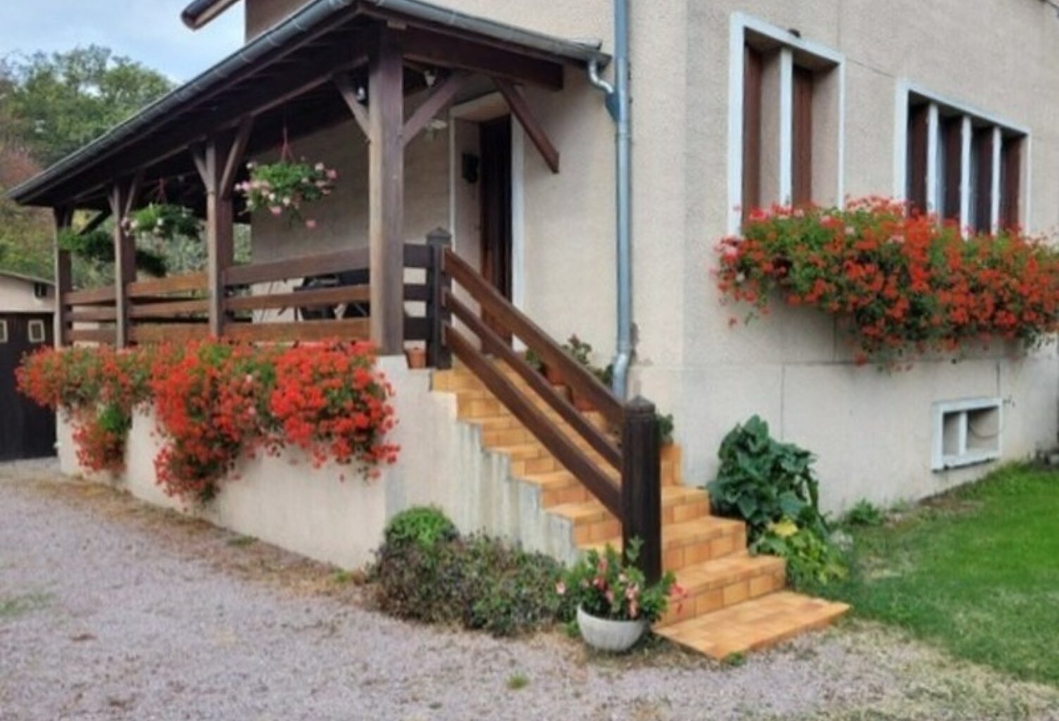 Maison à vendre 5 pièces PERRECY LES FORGES (71) — photo 1