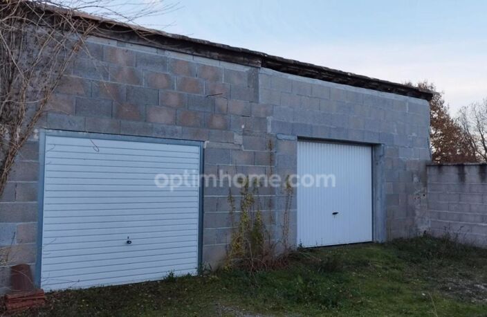 MARTHON Terrain CU de 911 m² clos, avec deux garages fermés — photo 4