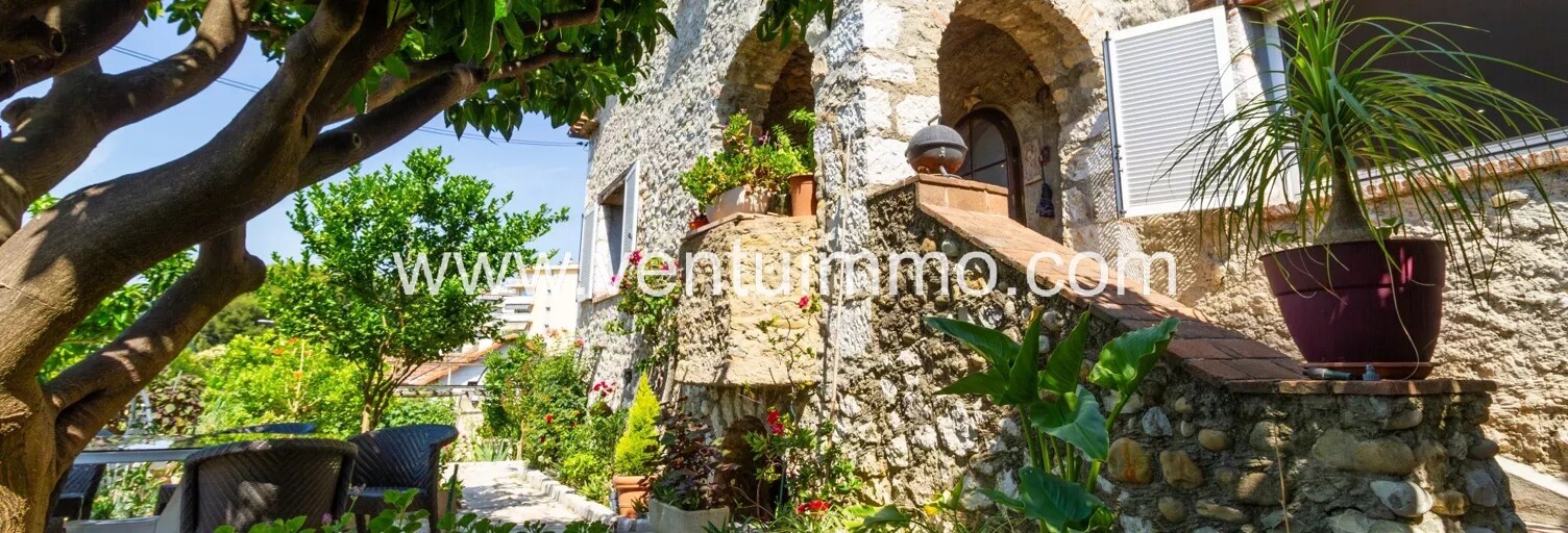 Maison 6 Pièces 217 m² à vendre à Cagnes-sur-Mer (06800)