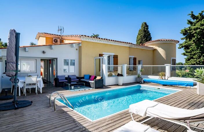 VILLA AVEC PISCINE T6 PROCHE MER - 83110 SANARY — photo 5