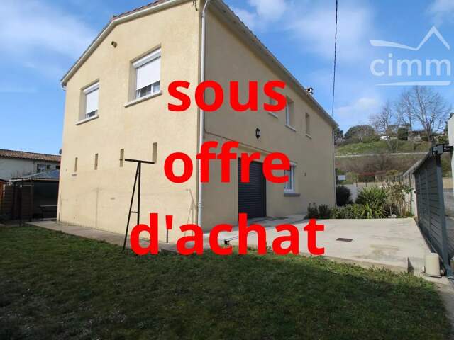 A vendre une maison avec, logement indépendant, garage et jardin — photo du bien