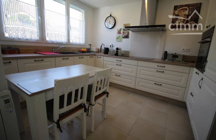 A vendre une maison avec, logement indépendant, garage et jardin — photo 4