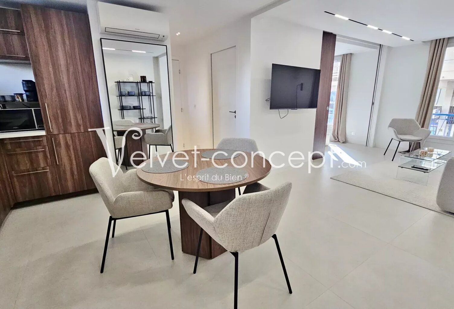 A 100 mètres de la Croisette - Appartement entièrement rénové — photo 1