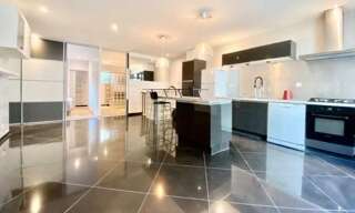 Appartement 3 Pièces 64 m² à louer à Bordeaux (33000)