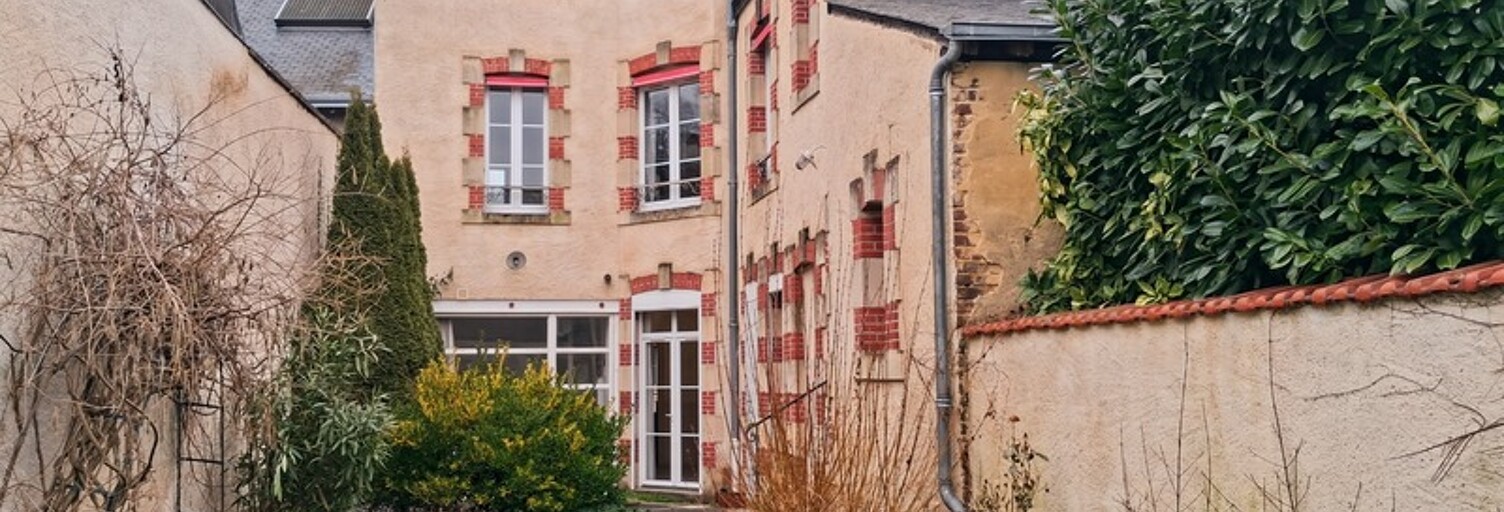 Maison 5 Pièces 125 m² à vendre à Saint-Calais (72120)