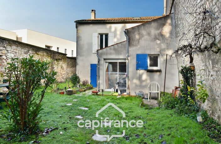 Maison à vendre 4 pièces SAINT JEAN D'ANGELY (17) avec jardin et garage — photo 4