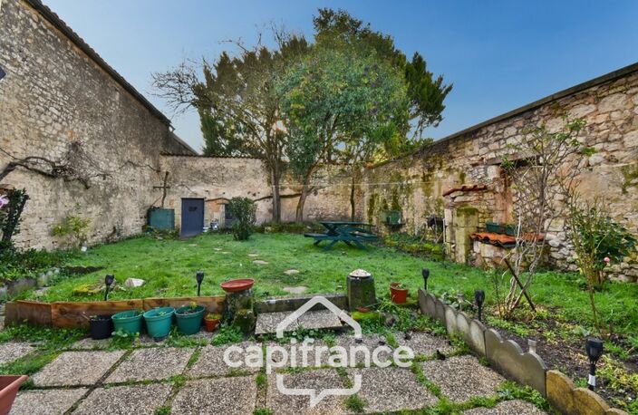 Maison à vendre 4 pièces SAINT JEAN D'ANGELY (17) avec jardin et garage — photo 5
