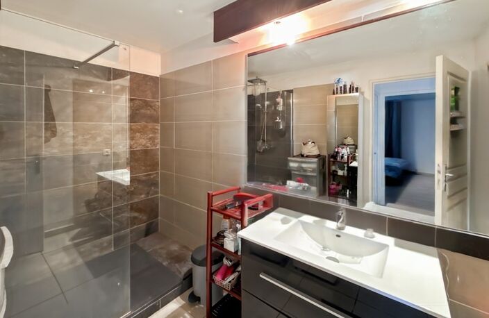 À VENDRE – T3 avec vue mer – Bas de Bois de Nèfles — photo 4