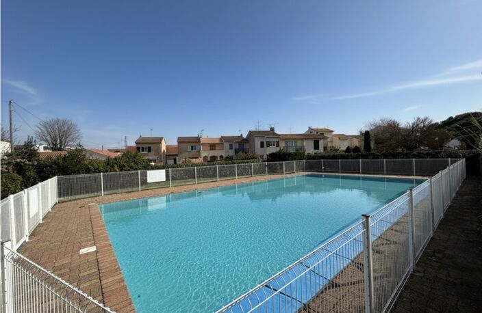 LA TESTE-DE-BUCH – MAISON EN CENTRE-VILLE AVEC PISCINE ET GARAGE — photo 3