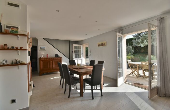 Chasselay village prisé - Maison de 155 m² - Piscine chauffée — photo 3