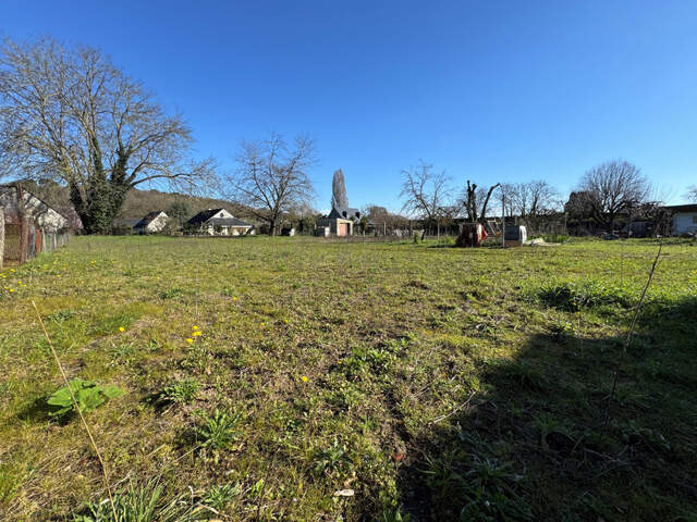 Terrain à vendre  MARCE (49) 1254 M² — photo du bien