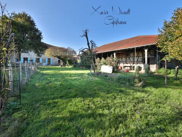 Maison à vendre 6 pièces proche de SAINT TRIVIER DE COURTES (01) — photo du bien