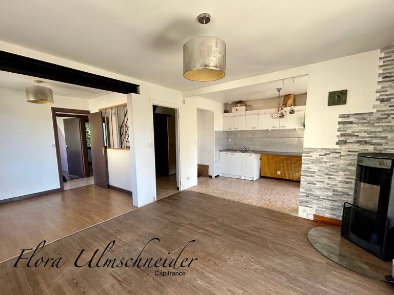 A vendre à CHINDRIEUX, maison individuelle avec fort potentiel d’évolution – Jusqu’à 140 m² habitables. Terrain et garage. Lac du Bourget — photo 1