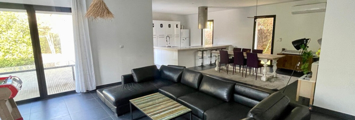 Maison 5 Pièces 195 m² à vendre à Nîmes (30000)