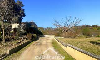 Maison 6 Pièces 203 m² à vendre à Taillades (84300)