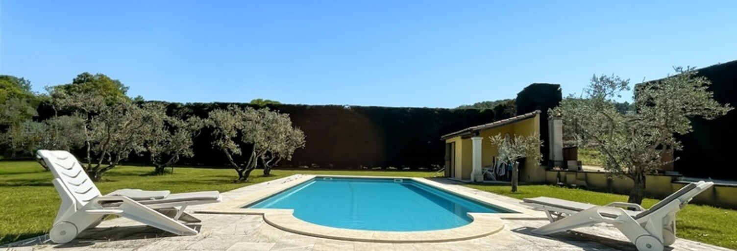 Maison 6 Pièces 203 m² à vendre à Taillades (84300)