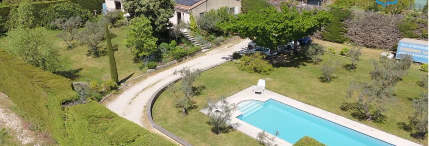 Maison 6 Pièces 203 m² à vendre à Taillades (84300)