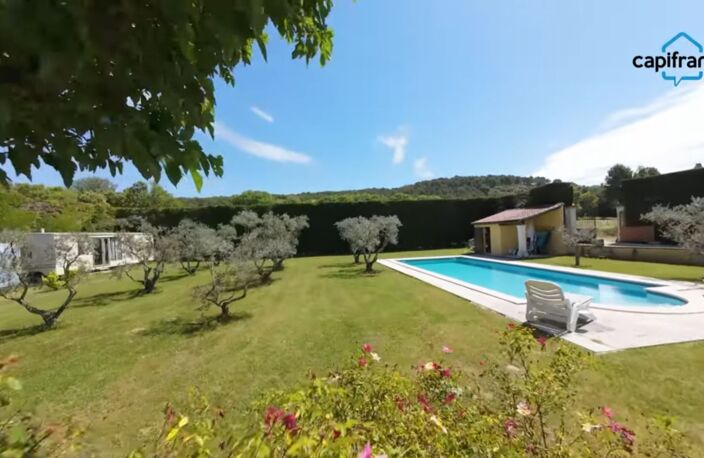 LES TAILLADES, maison individuelle de plain pied  de 210 m2, en campagne,  4 chambres, sur un terrain de 2900 m2 environ, piscinene — photo 2