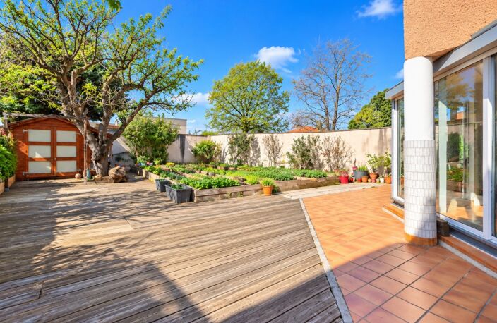 VENISSIEUX CHARRÉARD - MAISON FAMILIALE 115 M² - 5 CHAMBRES - JARDIN - GARAGE — photo 4