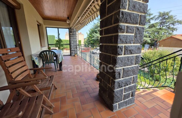 RETOURNAC CENTRE .Maison avec jardin proche de toutes commodités! — photo 5