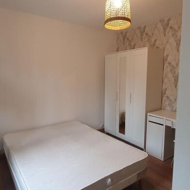 Appartement 5 pièces 590 €