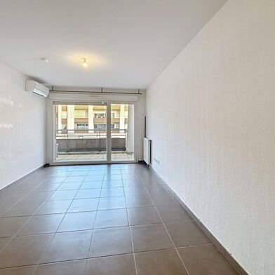 Appartement 2 pièces 577 €