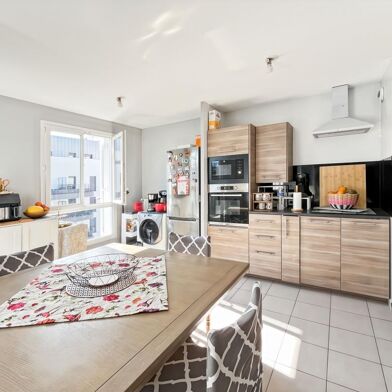 Appartement 4 pièces 239900 €