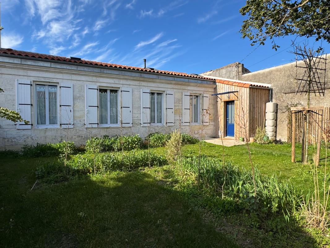 Villa / Maison  T3 à vendre Rochefort 17300