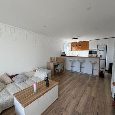 Appartement 3 pièces 750 €