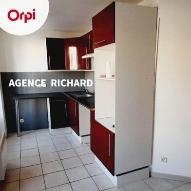 Appartement 2 pièces 610 €