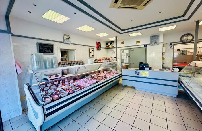 Bien Commercial À Vendre Boucherie Charcuterie Traiteur Bord de Mer Var — photo 4