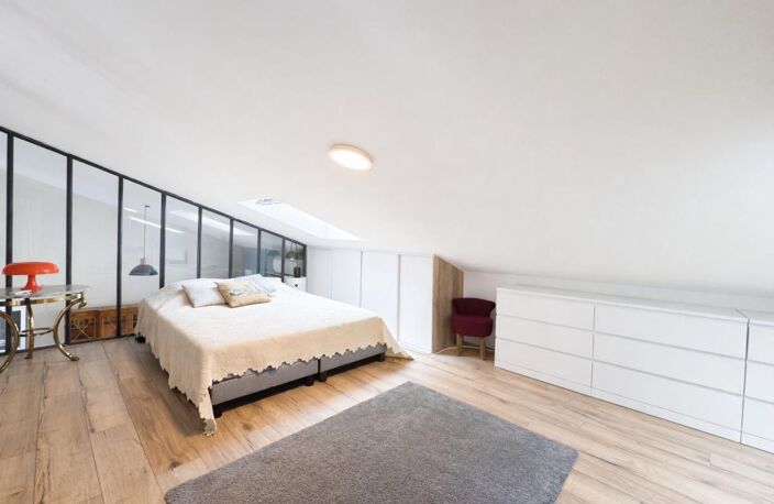 Duplex esprit loft de 75 m2 avec garage & 2 terrasses QUARTIER ARÈNES — photo 5