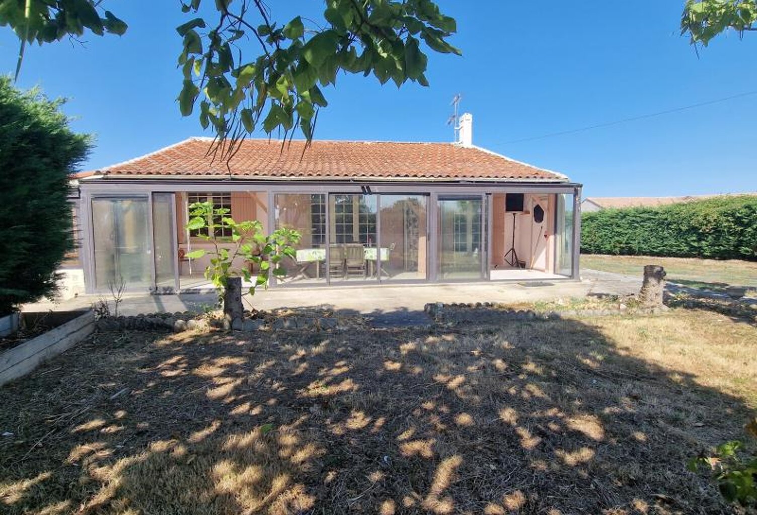 Maison 131 m² sur 8 769 m² de terrain — photo 1
