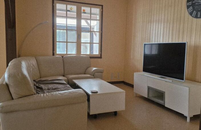 Maison 131 m² sur 8 769 m² de terrain — photo 5