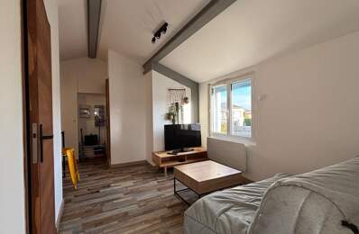 BOURCEFRANC-LE-CHAPUS – Appartement T2 rénové avec garage — photo du bien