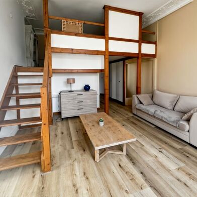 Appartement 1 pièces 700 €