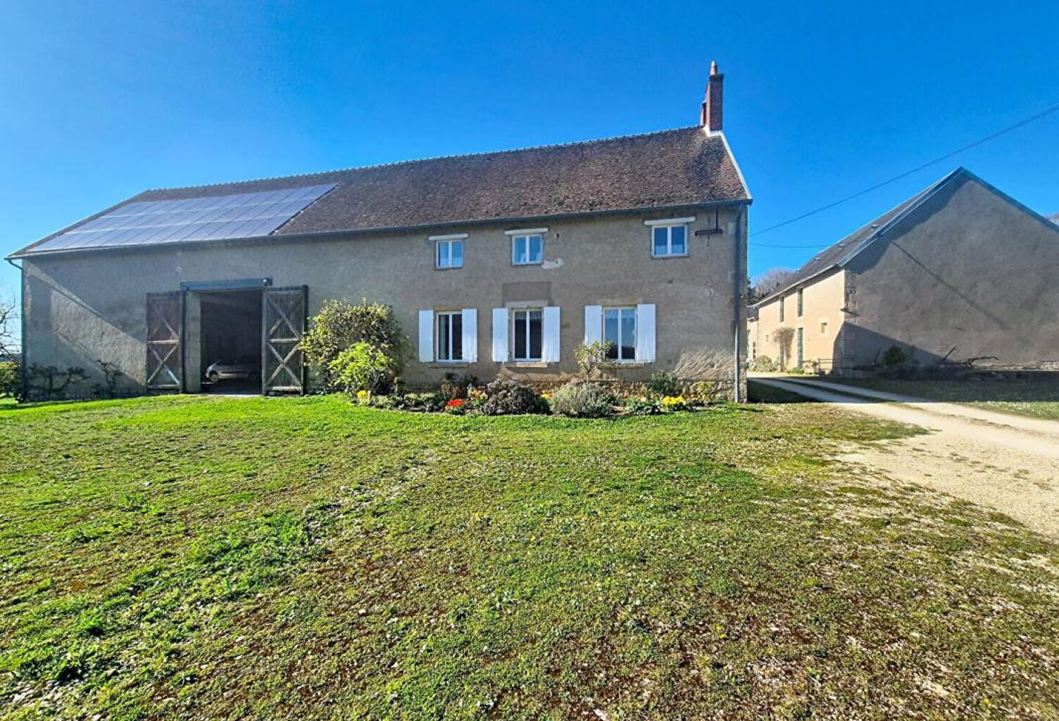 Maison Lissay Lochy 8 pièce(s) 235 m2 — photo 1