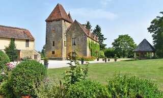 Maison 18 Pièces 512 m² à vendre à Marcillac-Saint-Quentin (24200)