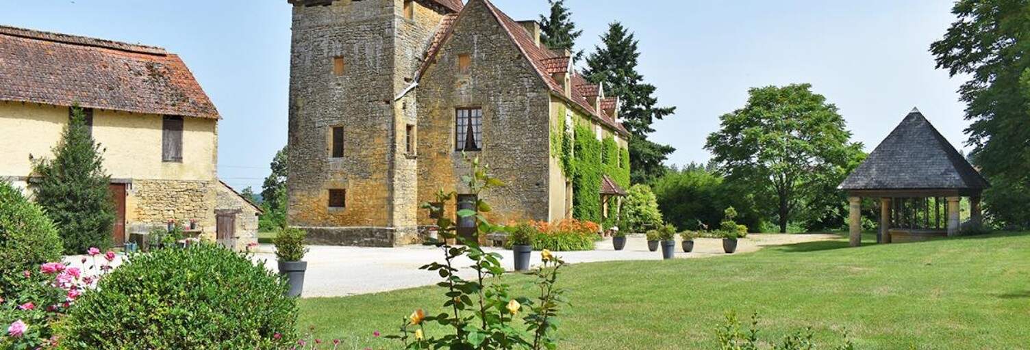 Maison 18 Pièces 512 m² à vendre à Marcillac-Saint-Quentin (24200)