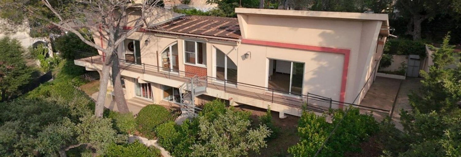 Maison 9 Pièces 166 m² à vendre à Saint-Raphaël (83700)