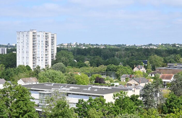 A VENDRE APPARTEMENT TYPE 4 PRIX EXCEPTIONNEL  70180  EURO A SAINT PIERE DES CORPS — photo 2
